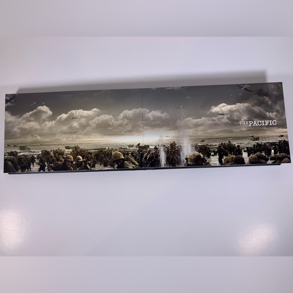 Band of brothers and the pacific blu ray combo pack complete - Picture 10 of 13